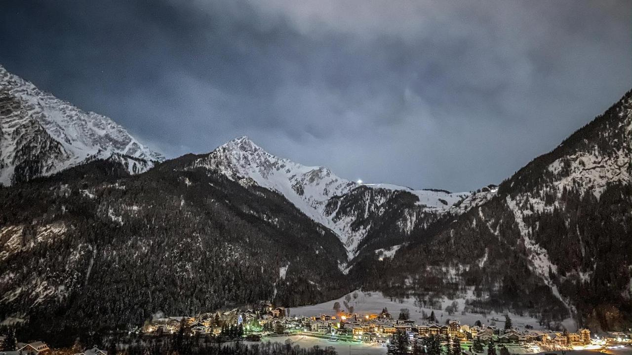 L'Atelier Du Temps - Hemmet Leilighet Courmayeur Eksteriør bilde